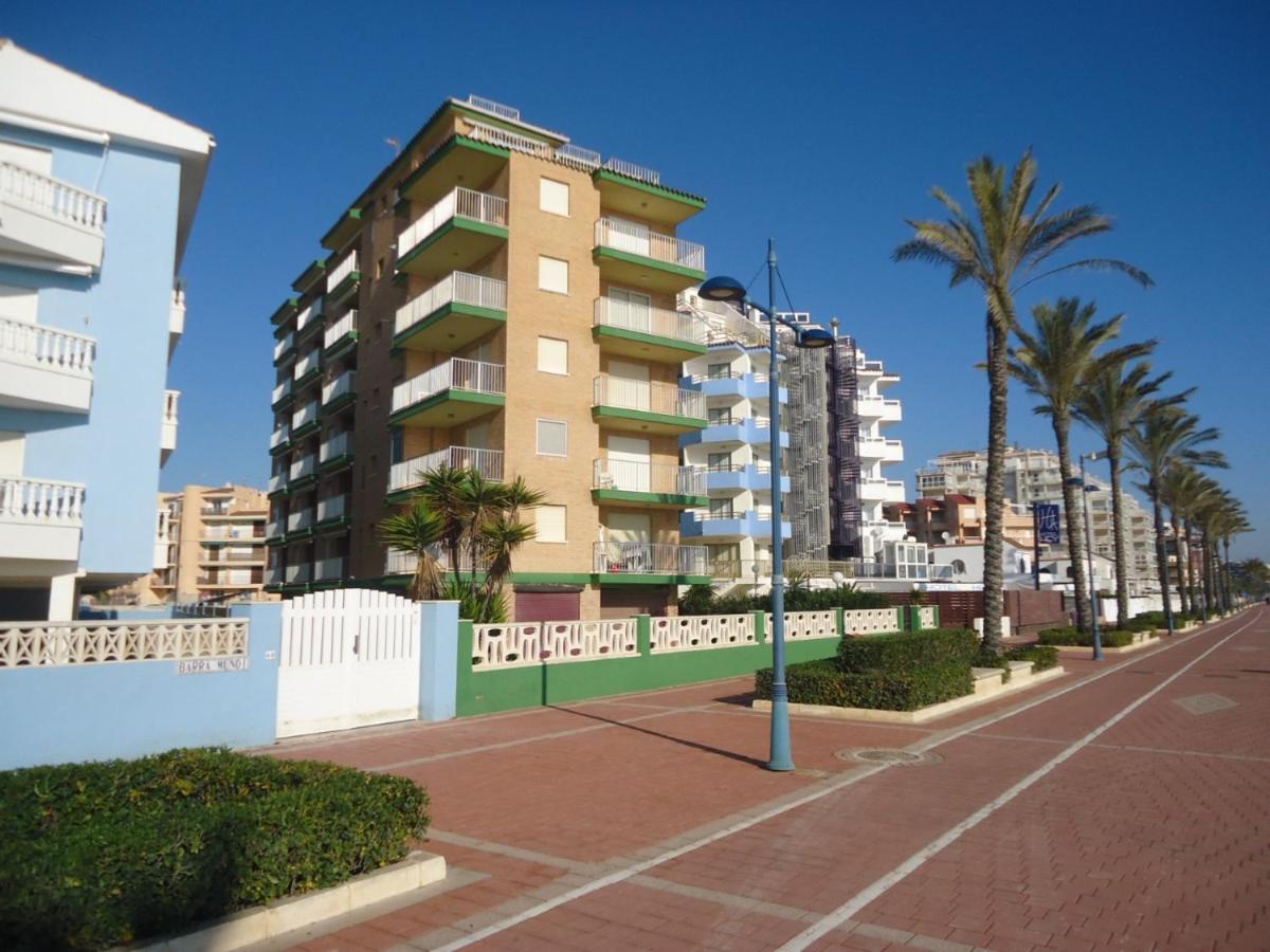Apartment Siroco Holidays Lek 4/6 *
